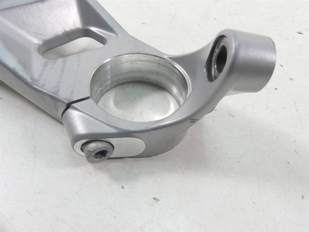2021 Aprilia RS 660 Upper Triple Tree Steering Clamp 51mm 2B005253 {{ shop.shopifyCountryName }} - Mototech271