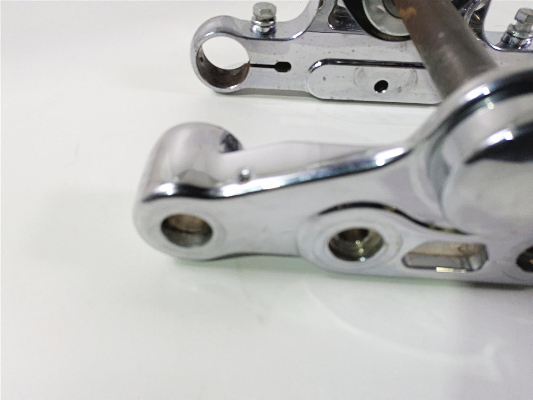2004 Harley Softail FXSTDI Deuce Upper Lower Triple Tree Clamp 45769-00 45475-00 {{ shop.shopifyCountryName }} - Mototech271