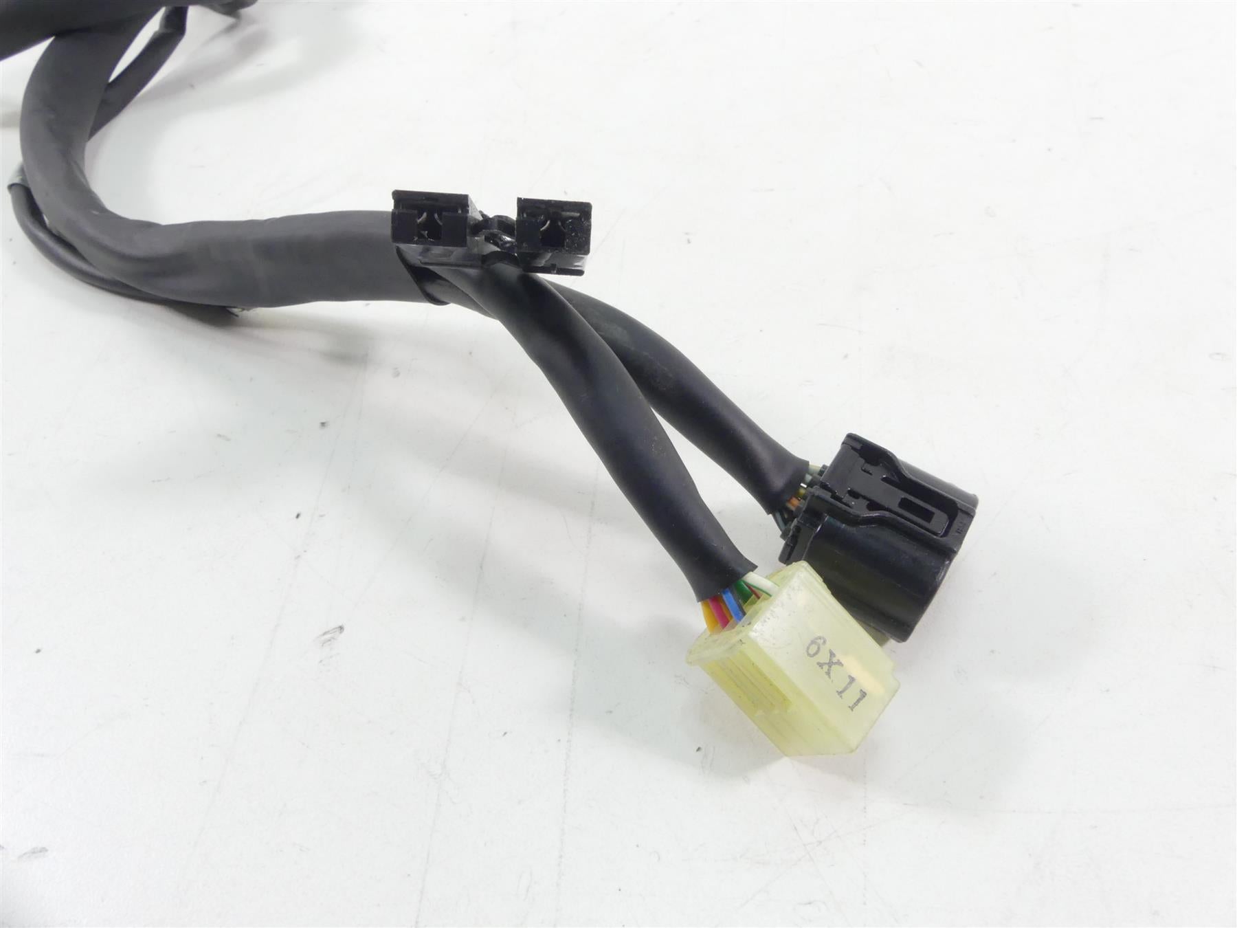 2017 Yamaha XT1200Z Super Tenere Left Hand Cruise Control Switch 2BS-83954-00-00 {{ shop.shopifyCountryName }} - Mototech271