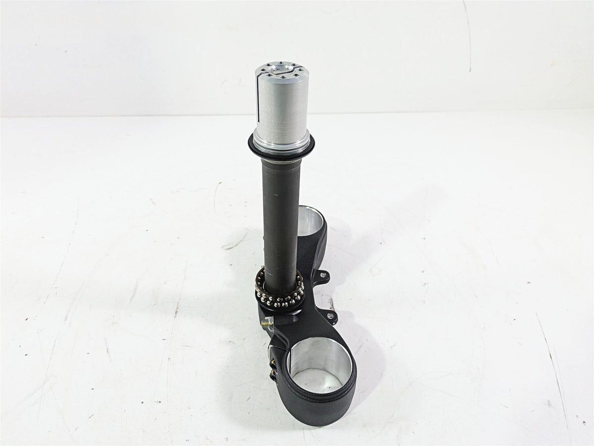 2018 Ducati Hypermotard 939 SP Lower Triple Tree 58mm For Ohlins Fork 34220762AA {{ shop.shopifyCountryName }} - Mototech271