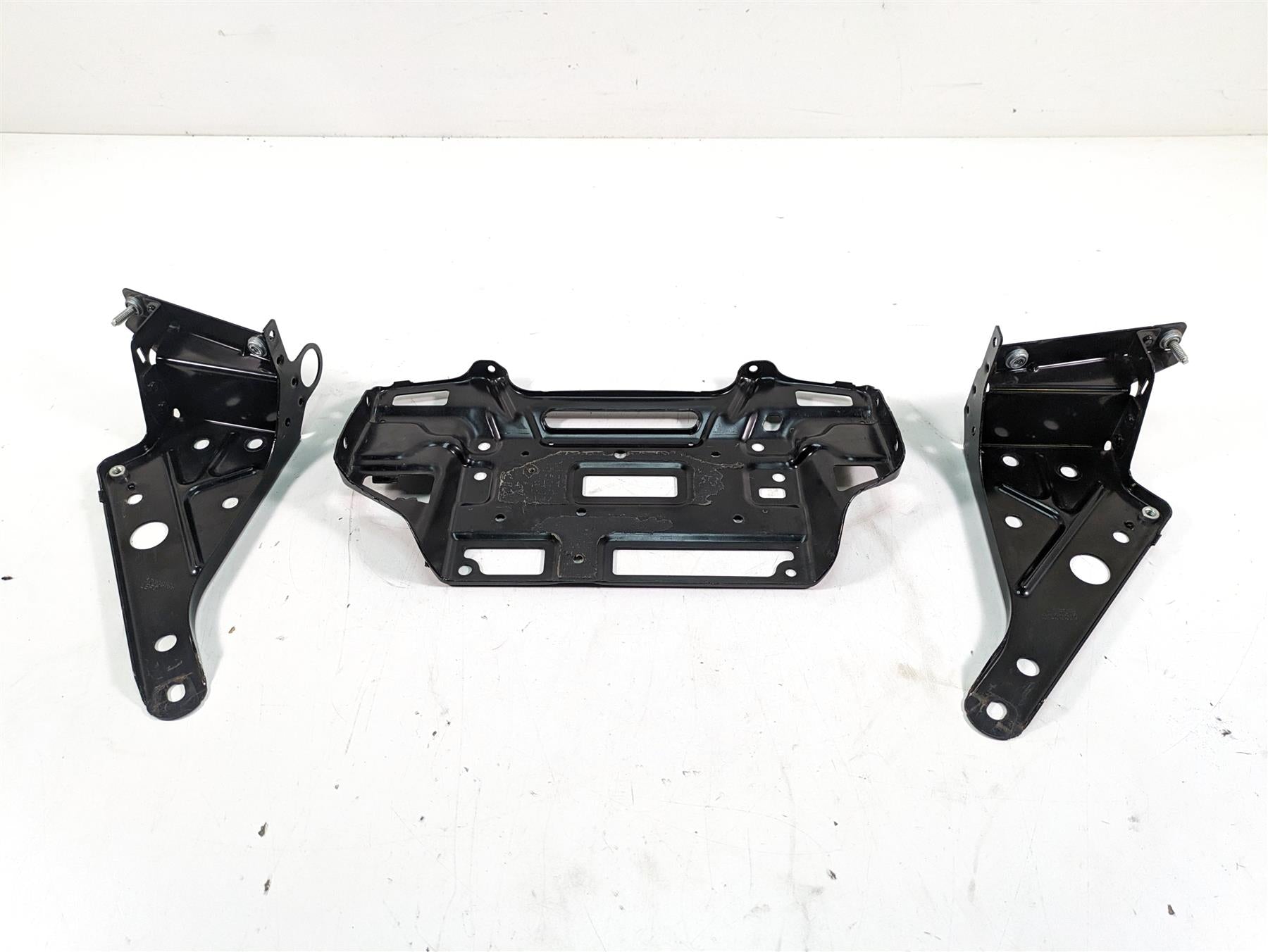 2014 Harley Touring FLHTK Electra Glide Front Fairing Mount Holder Set 57000186