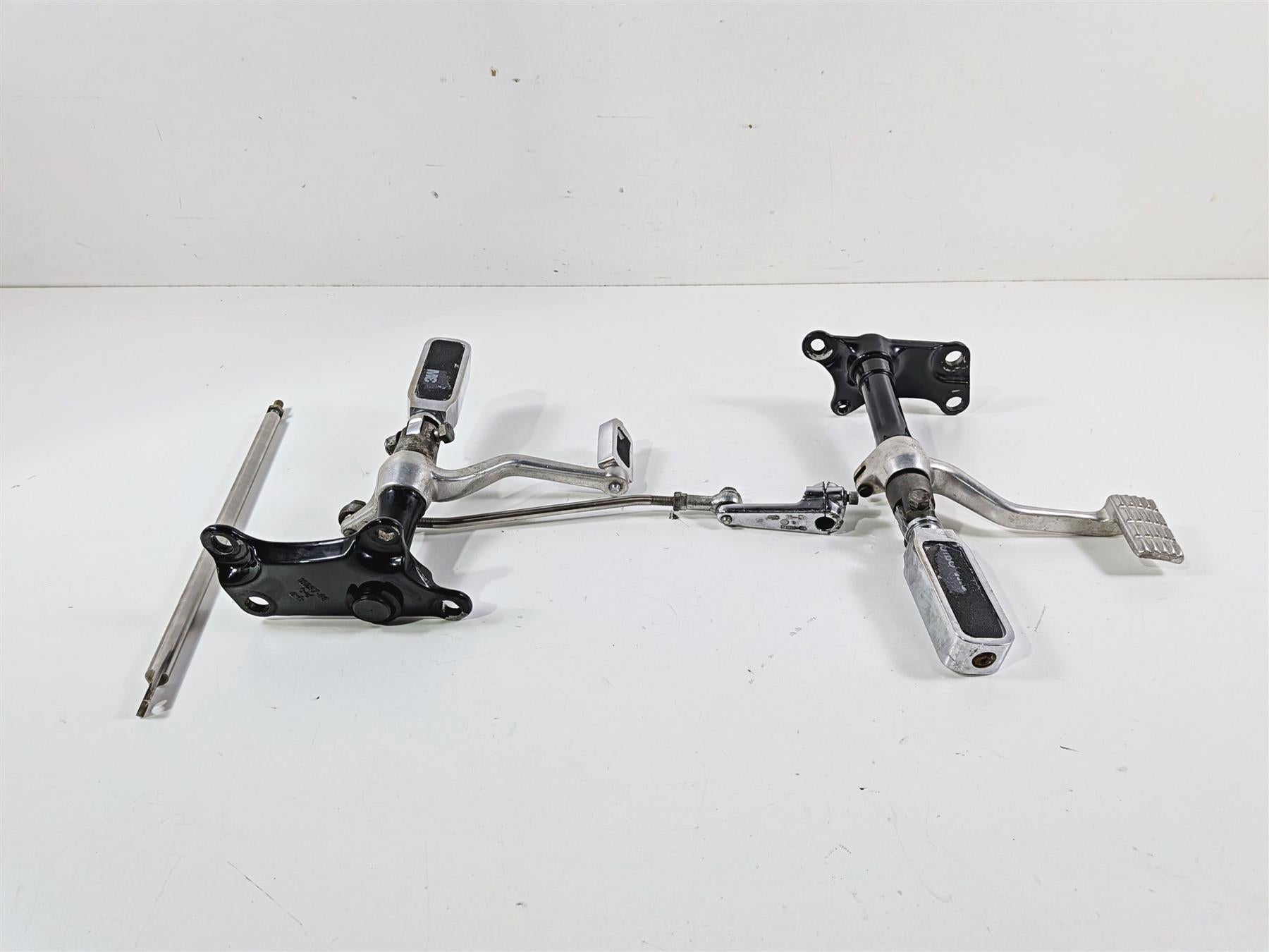 2003 Harley Sportster XL1200 Front Footpeg Shift Brake Lever Set 50951-90 {{ shop.shopifyCountryName }} - Mototech271