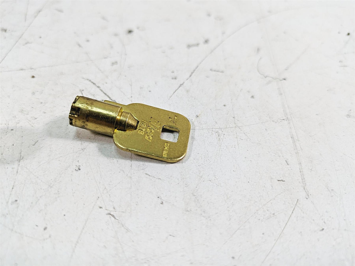 2009 Harley FXCWC Softail Rocker C Ignition Switch Key Lock Set 71792-08 {{ shop.shopifyCountryName }} - Mototech271