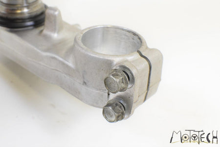 2005 Kawasaki ZZR1200 ZX1200 Ninja Lower Triple Tree Steering Clamp 44037-0008 {{ shop.shopifyCountryName }} - Mototech271