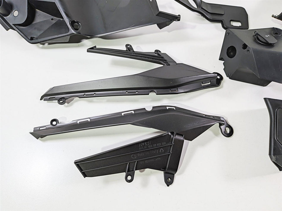 2016 KTM 1290 Super Adventure Plastic Infill Cover Fairing Set 60308058100 {{ shop.shopifyCountryName }} - Mototech271