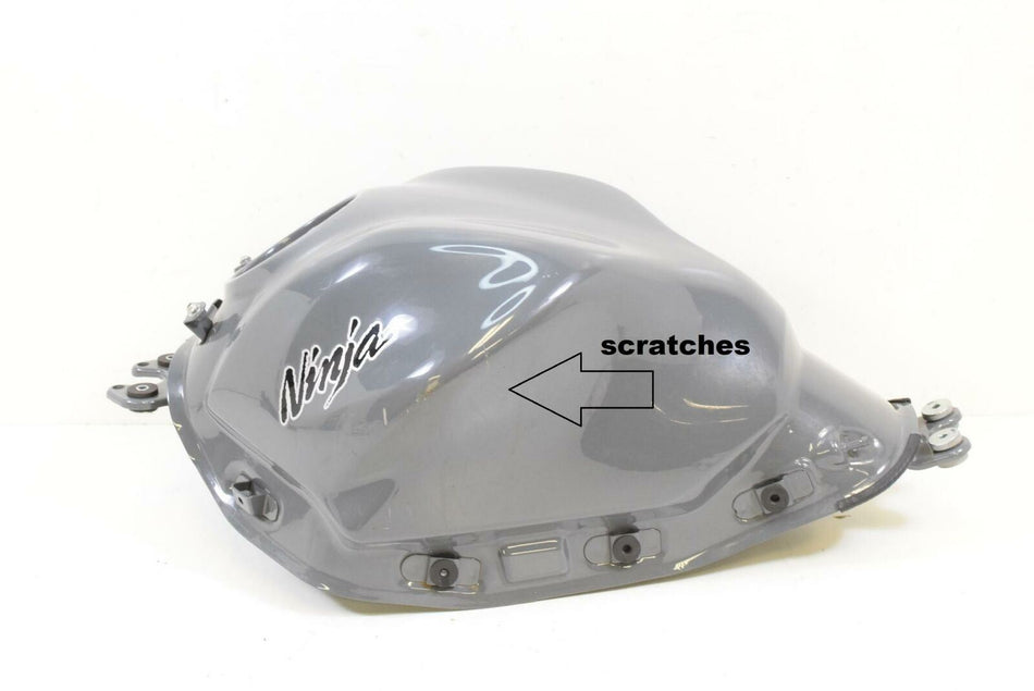 2018 Kawasaki EX650 Ninja Fuel Gas Petrol Tank - Dent 51001-0841-H8 {{ shop.shopifyCountryName }} - Mototech271