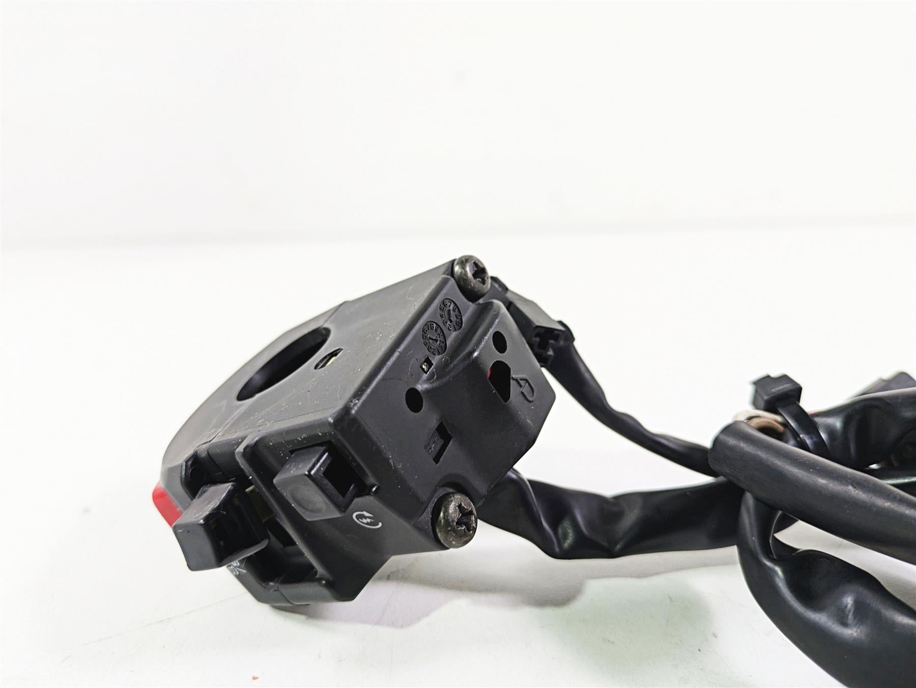 2005 Kawasaki ZX1000 ZX10R Ninja Right Start Stop Control Switch 46091-0114 {{ shop.shopifyCountryName }} - Mototech271