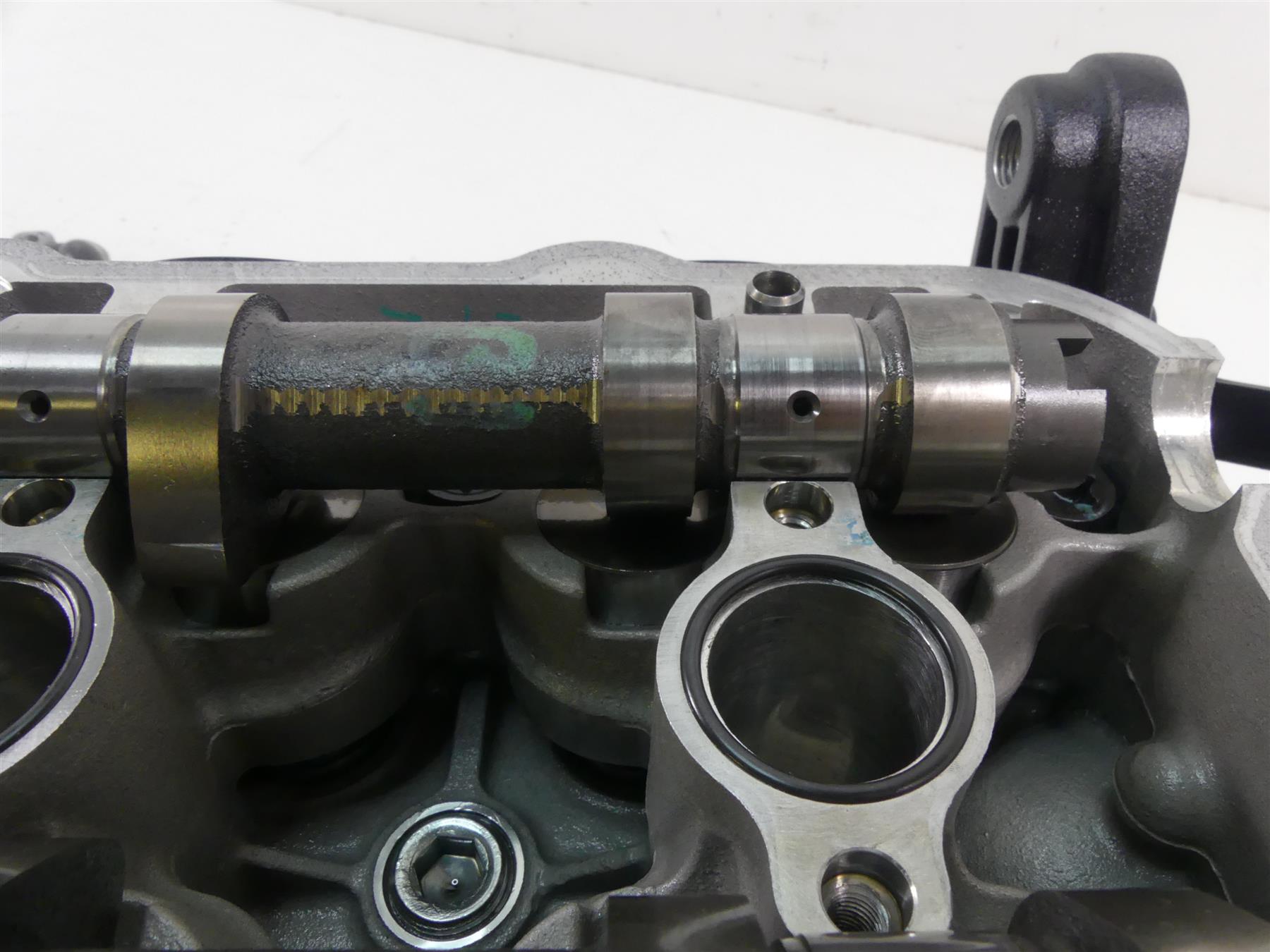 2020 Triumph Speed Triple RS 1050 Nice Cylinderhead Cylinder Head T1150818 {{ shop.shopifyCountryName }} - Mototech271
