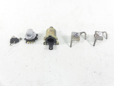 2002 Harley Touring FLHRCI Road King Ignition Switch Key Lock Set 71313-96 {{ shop.shopifyCountryName }} - Mototech271
