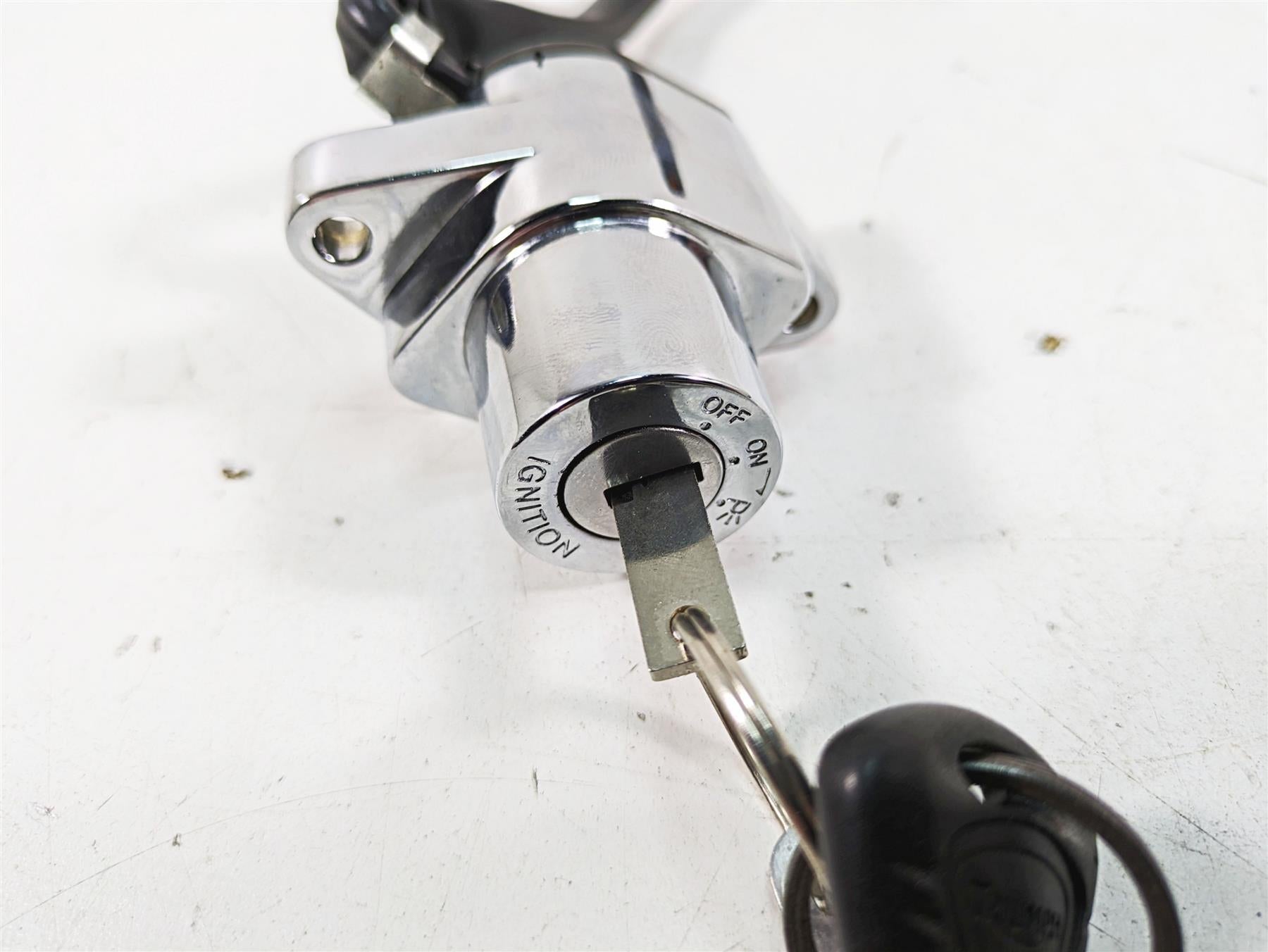 2011 Triumph America Ignition Switch Key Lock Set T2500782 T2500783 {{ shop.shopifyCountryName }} - Mototech271