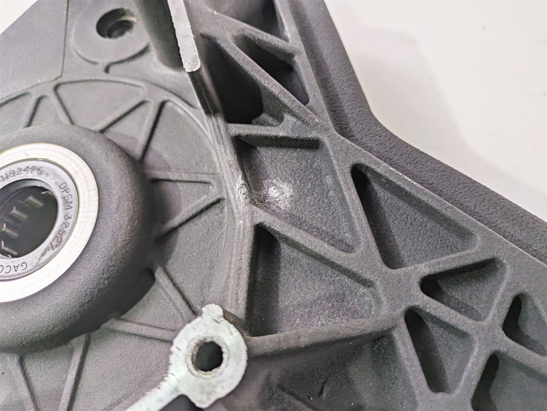 1999 Harley Dyna FXDL Low Rider Inner Primary Drive Clutch Cover 60681-94A {{ shop.shopifyCountryName }} - Mototech271