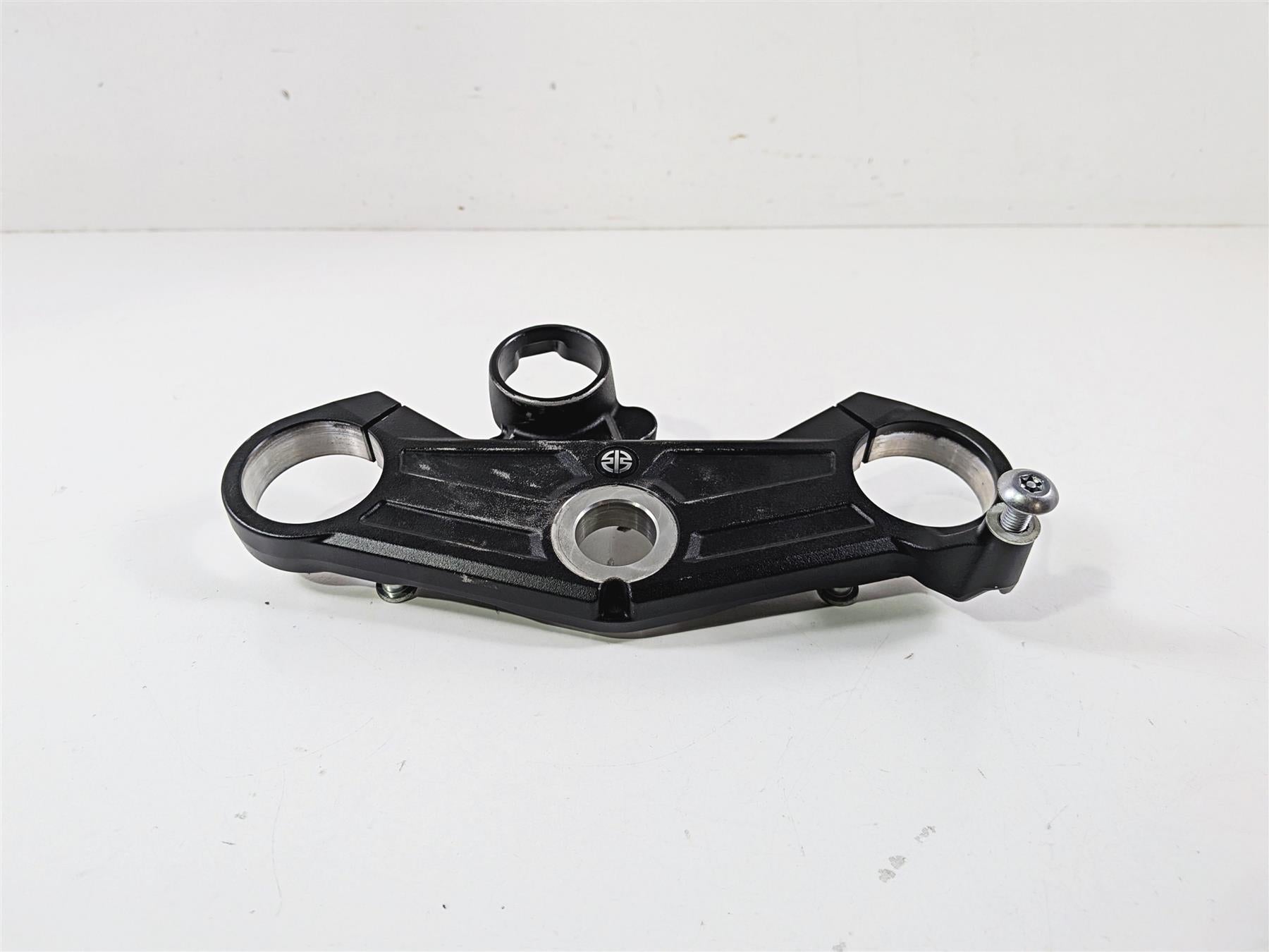 2022 Kawasaki ZX10R ZX1000 Ninja Upper Triple Tree Steering Clamp 44039-0200 {{ shop.shopifyCountryName }} - Mototech271