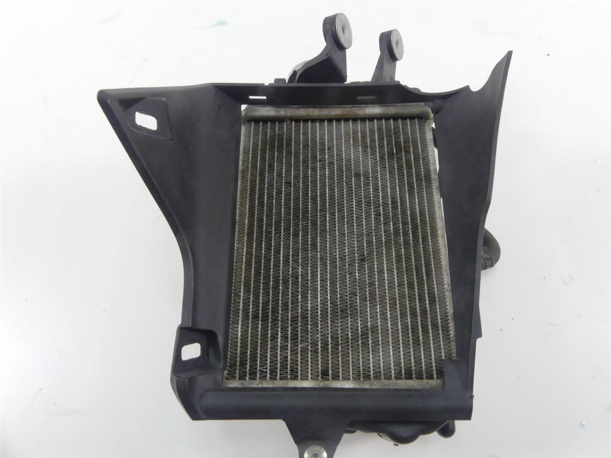 2019 BMW R1250GS K50 Right Radiator Fan Cover Hoses Reservoir Set 17118546416 {{ shop.shopifyCountryName }} - Mototech271