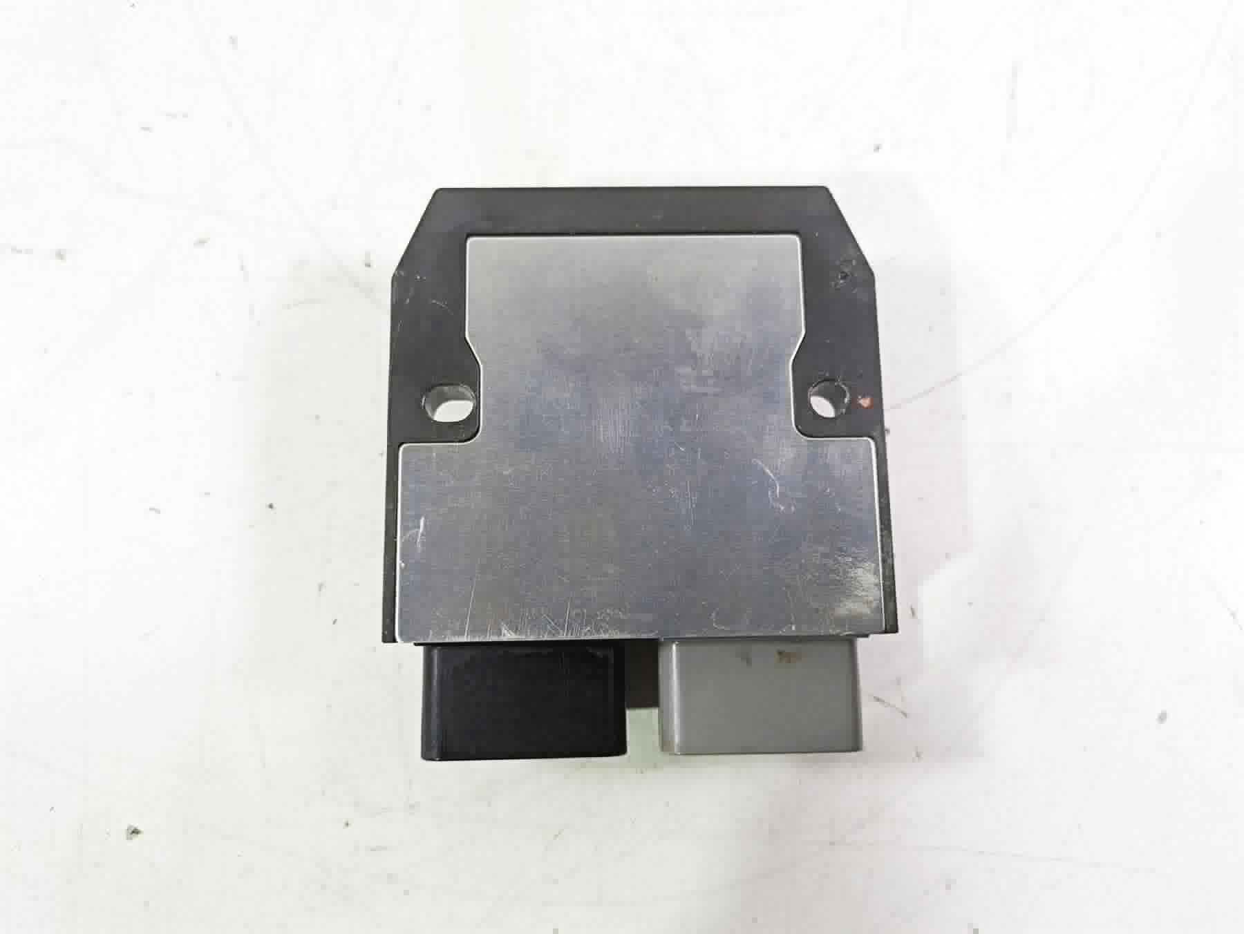 2017 BMW S1000R K47 Rectifier Voltage Regulator FH020CA 12317718422 {{ shop.shopifyCountryName }} - Mototech271