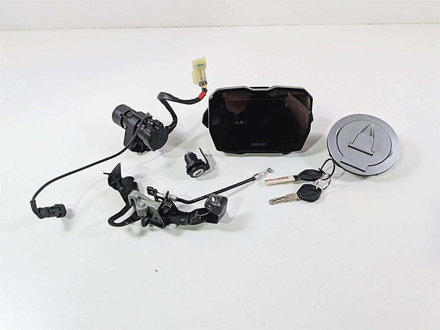 2023 Ducati Streetfighter V4 Speedometer Screen Ignition Switch Key 40612024A-Mototech271