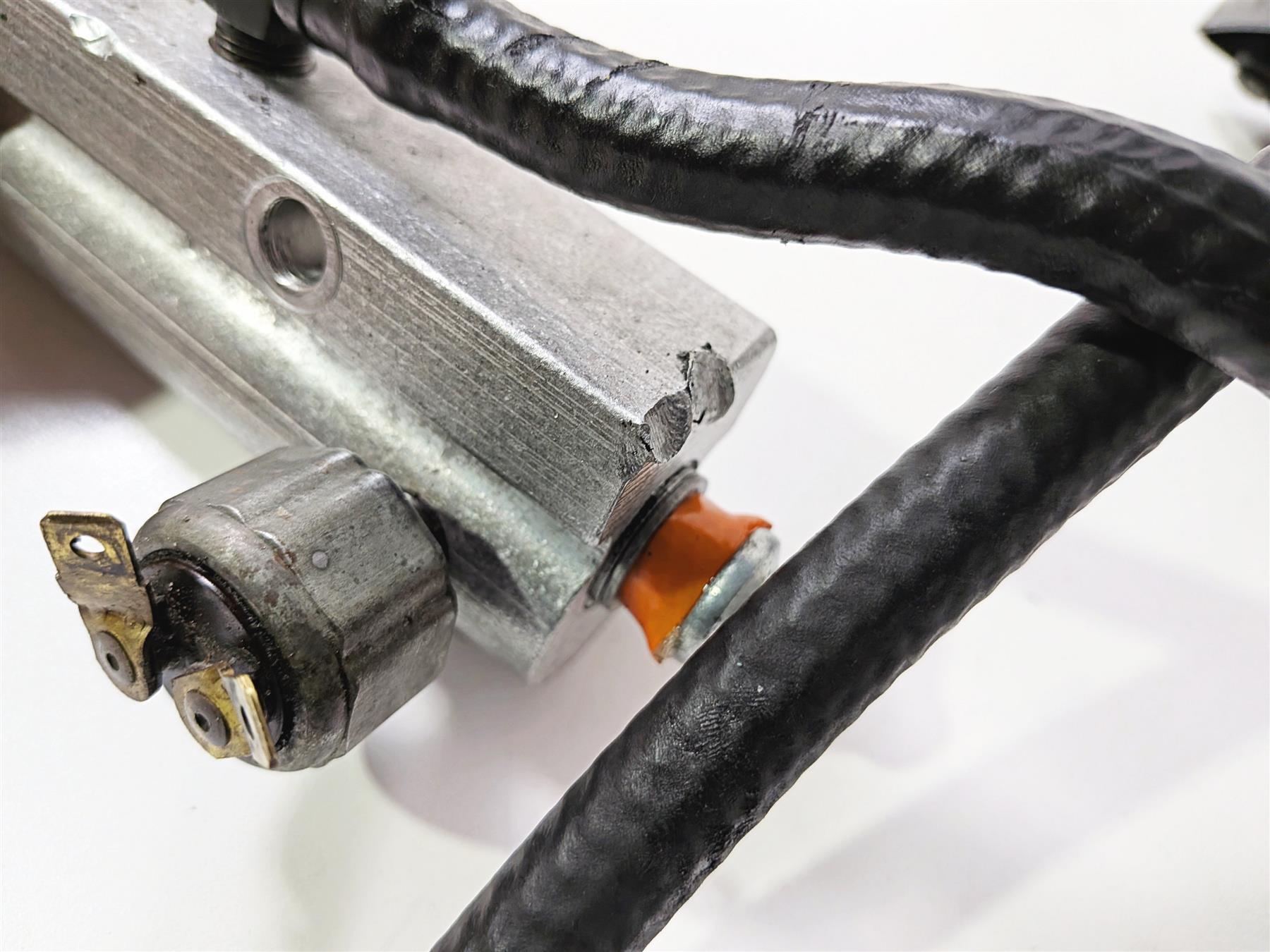 1990 Harley Touring FLHTC Electra Glide Rear Brake Master Cylinder 41755-86 {{ shop.shopifyCountryName }} - Mototech271