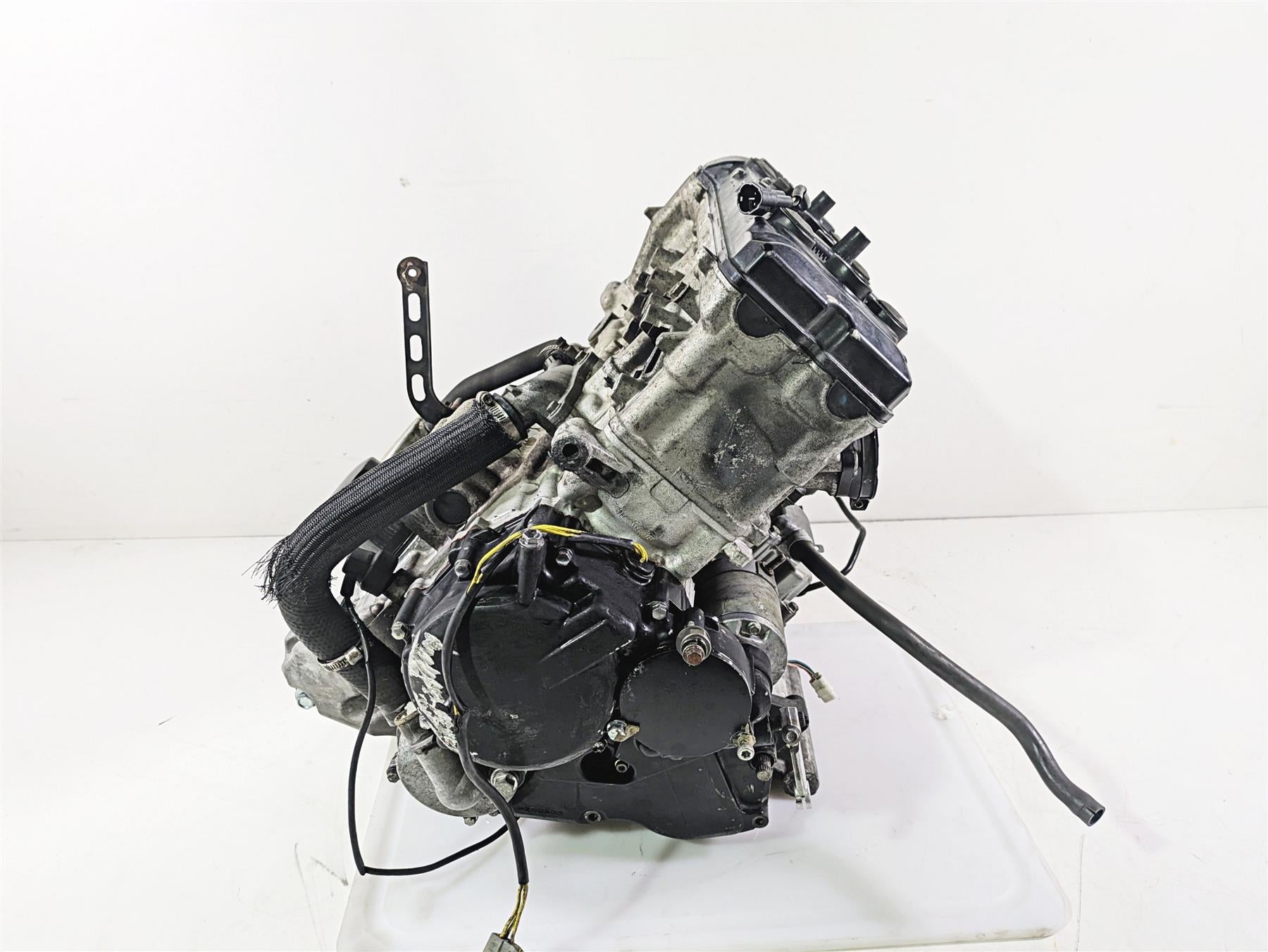 K6 K7 Suzuki GSXR750 R743 Running Engine Motor - Case Issue 11306-02881 {{ shop.shopifyCountryName }} - Mototech271