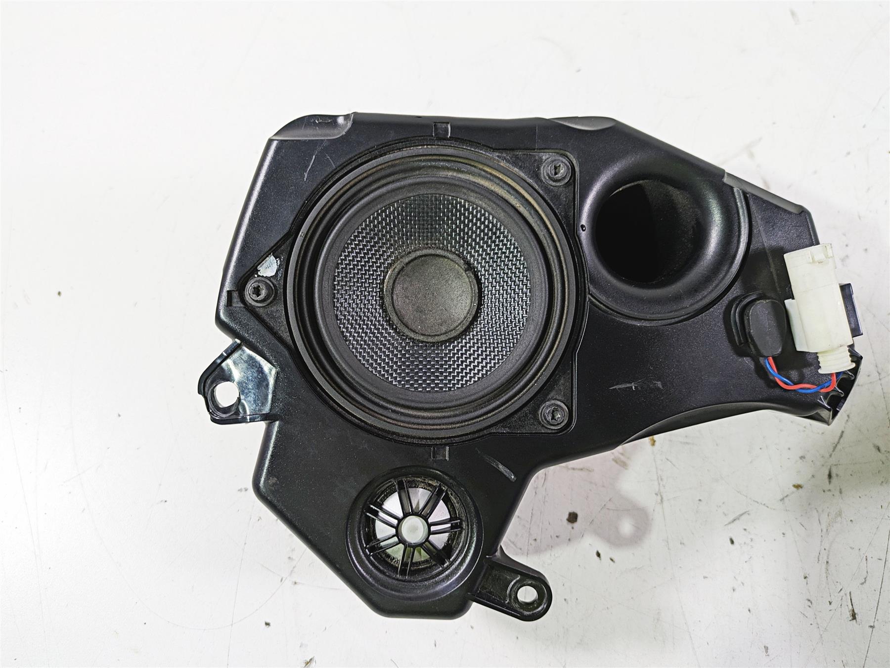2014 BMW R1200 RT RTW K52 Front Audio Speaker Set 65138543457 65138543458 {{ shop.shopifyCountryName }} - Mototech271