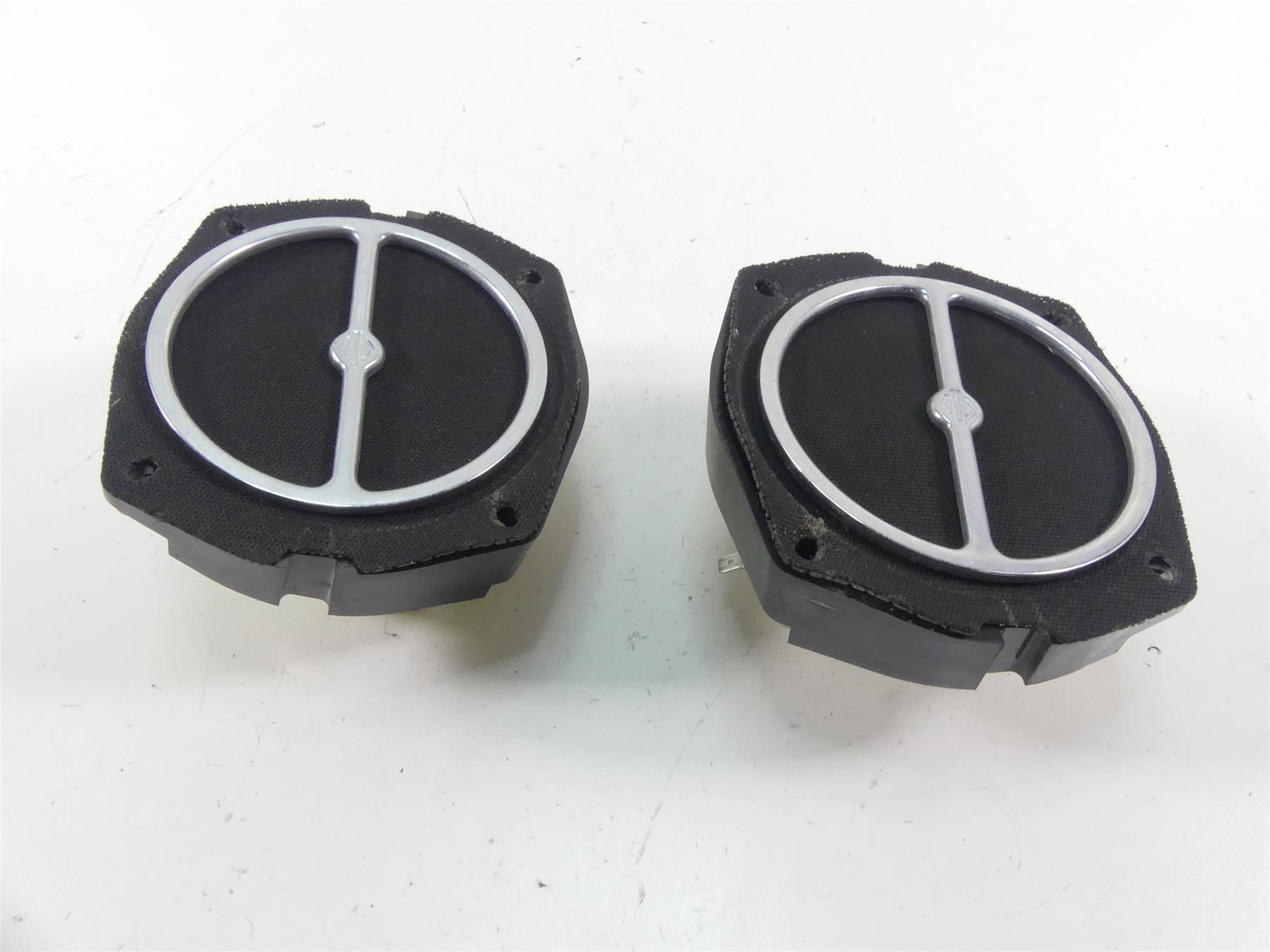 2005 Harley Touring CVO FLHTC SE Electra Glide Front Speaker Set 77178-01 {{ shop.shopifyCountryName }} - Mototech271