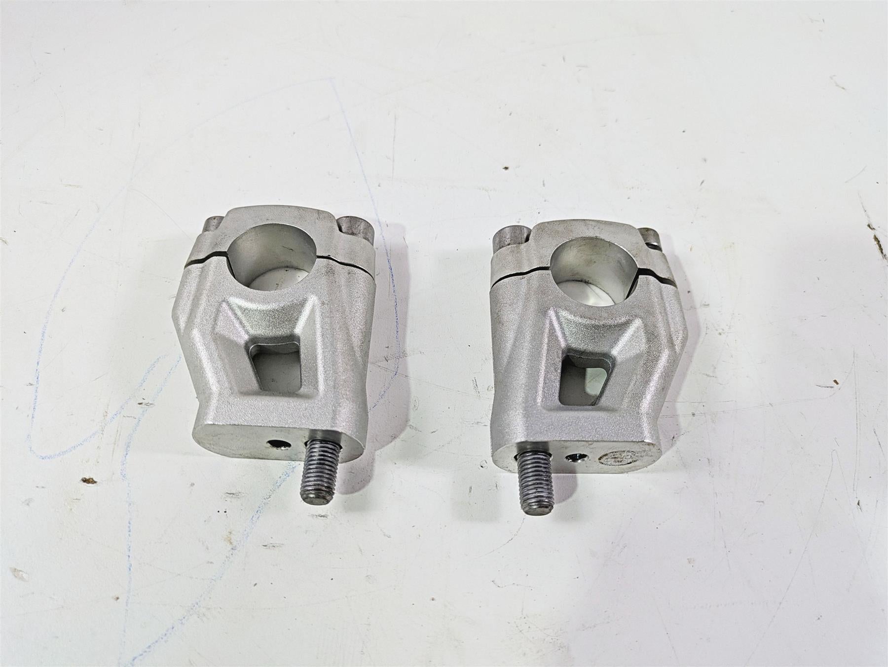 2013 Triumph Tiger 1215 Explorer Upper Lower Handlebar Riser Set T2040813 {{ shop.shopifyCountryName }} - Mototech271