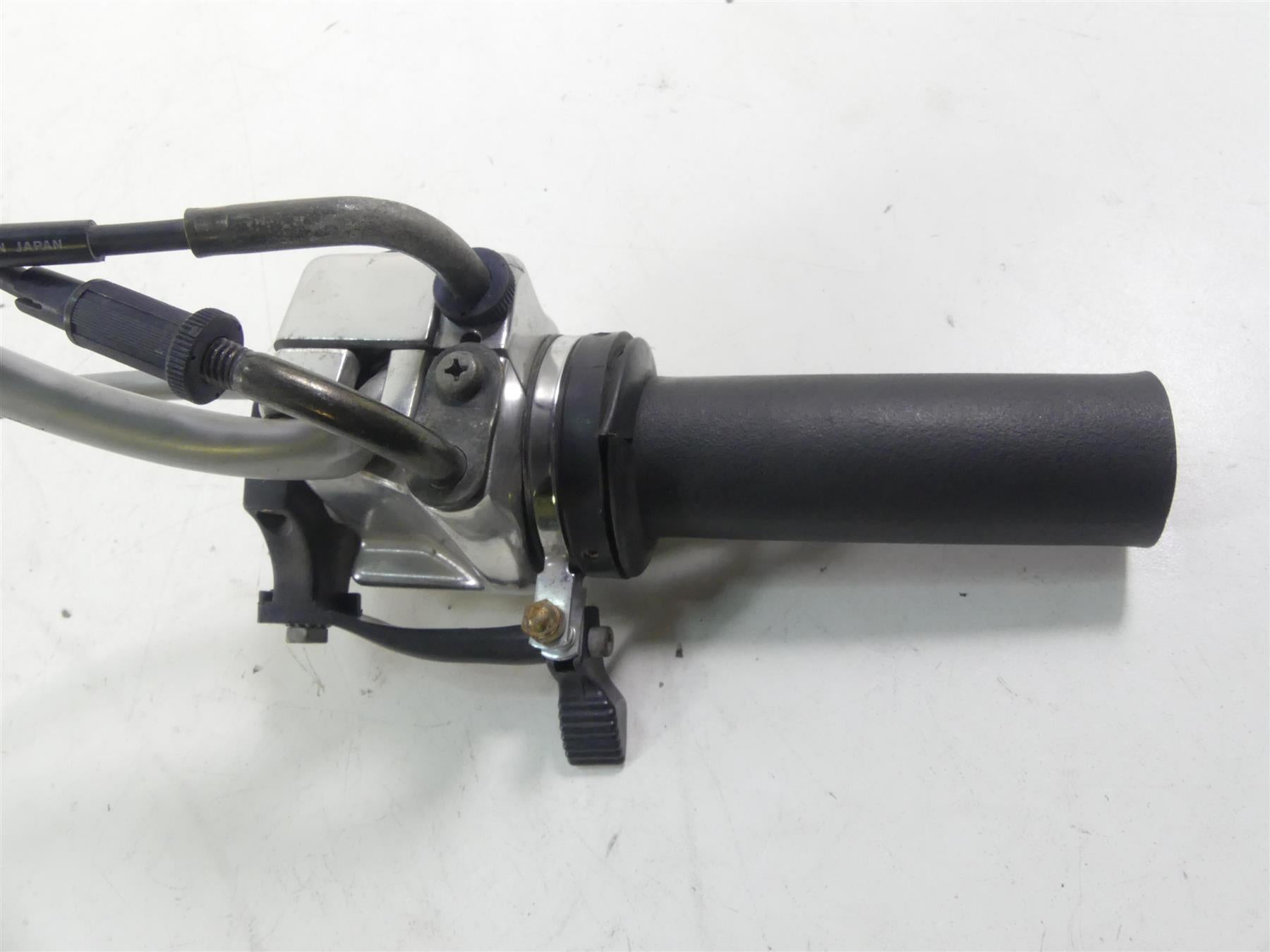 2002 Yamaha XVS1100 V-Star Right Hand Start Stop Control Switch 5BN-83975-00-00 {{ shop.shopifyCountryName }} - Mototech271