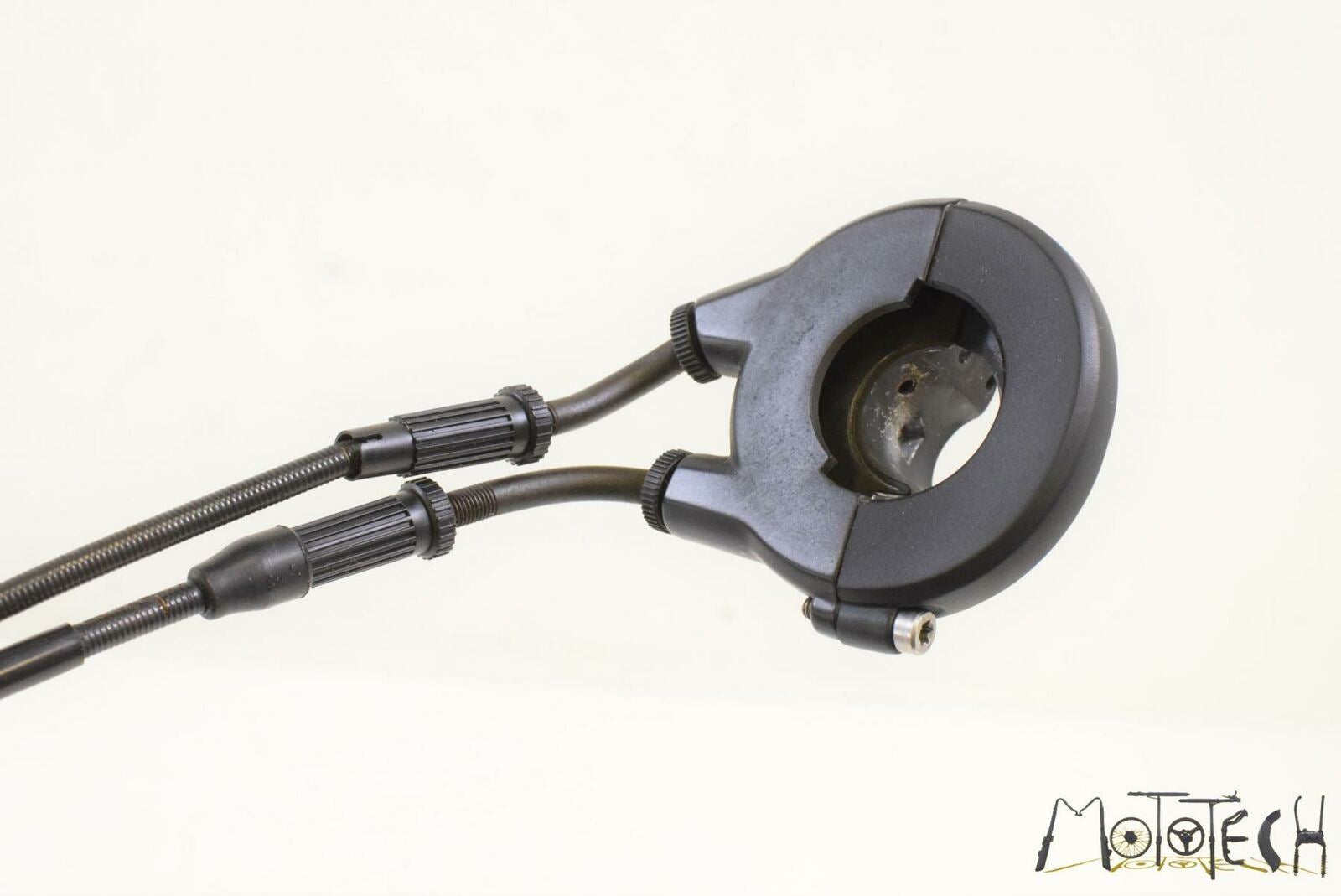 2009 BMW K1300 K1300S K40 Throttle Cables & Housing 7708224 {{ shop.shopifyCountryName }} - Mototech271