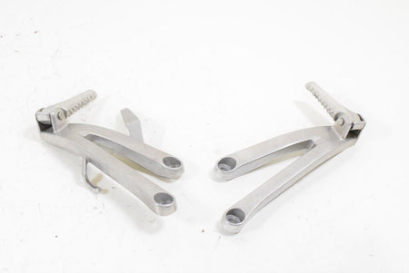 2015 Honda CBR600RR CBR600 RR LR Rider Passenger Footpeg Mount SET 50760-MFJ-D00 {{ shop.shopifyCountryName }} - Mototech271