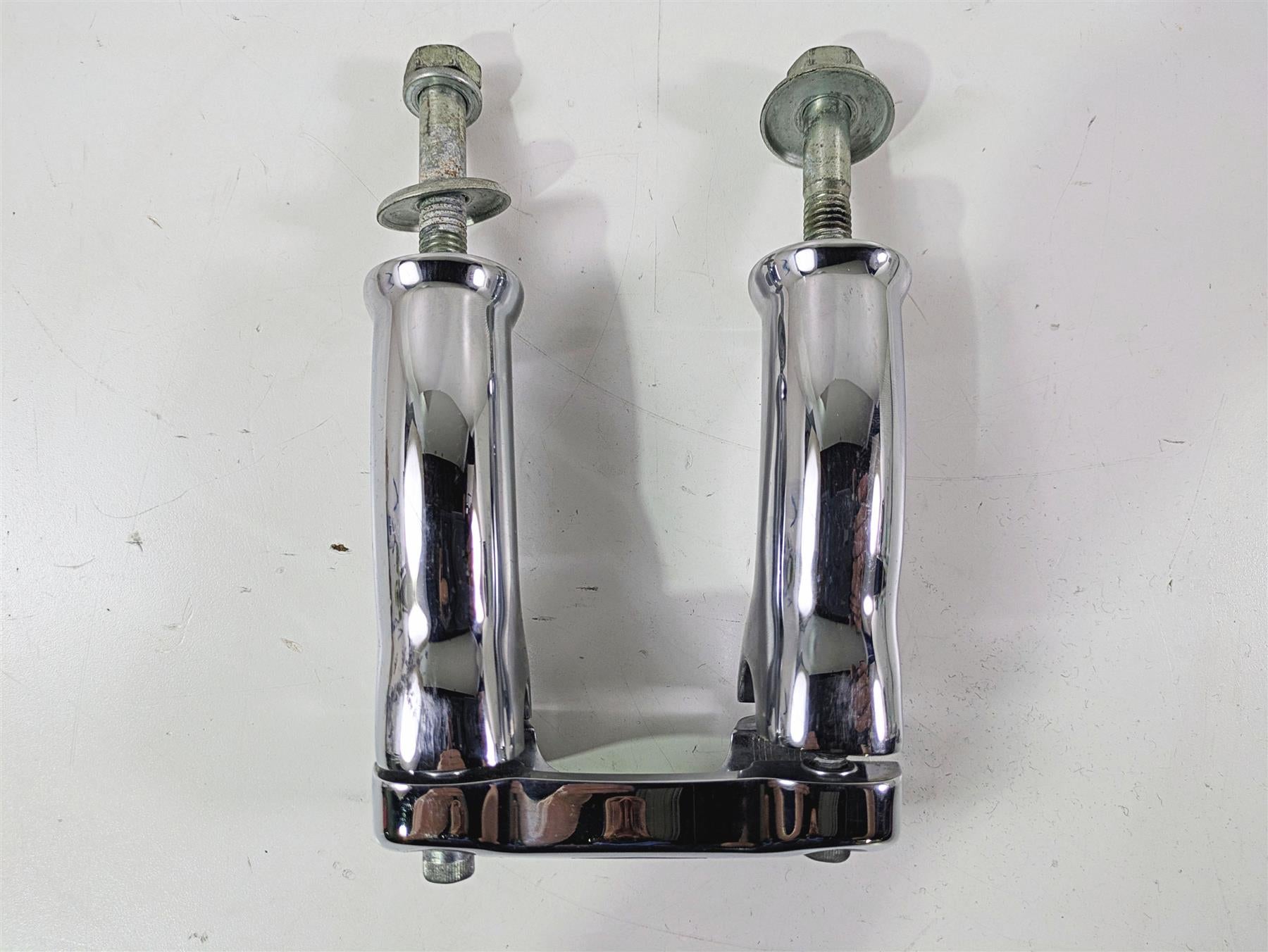 2014 Harley FLS Softail Slim Handlebar Riser Clamp Set 4.5" 55903-05 55902-05 {{ shop.shopifyCountryName }} - Mototech271