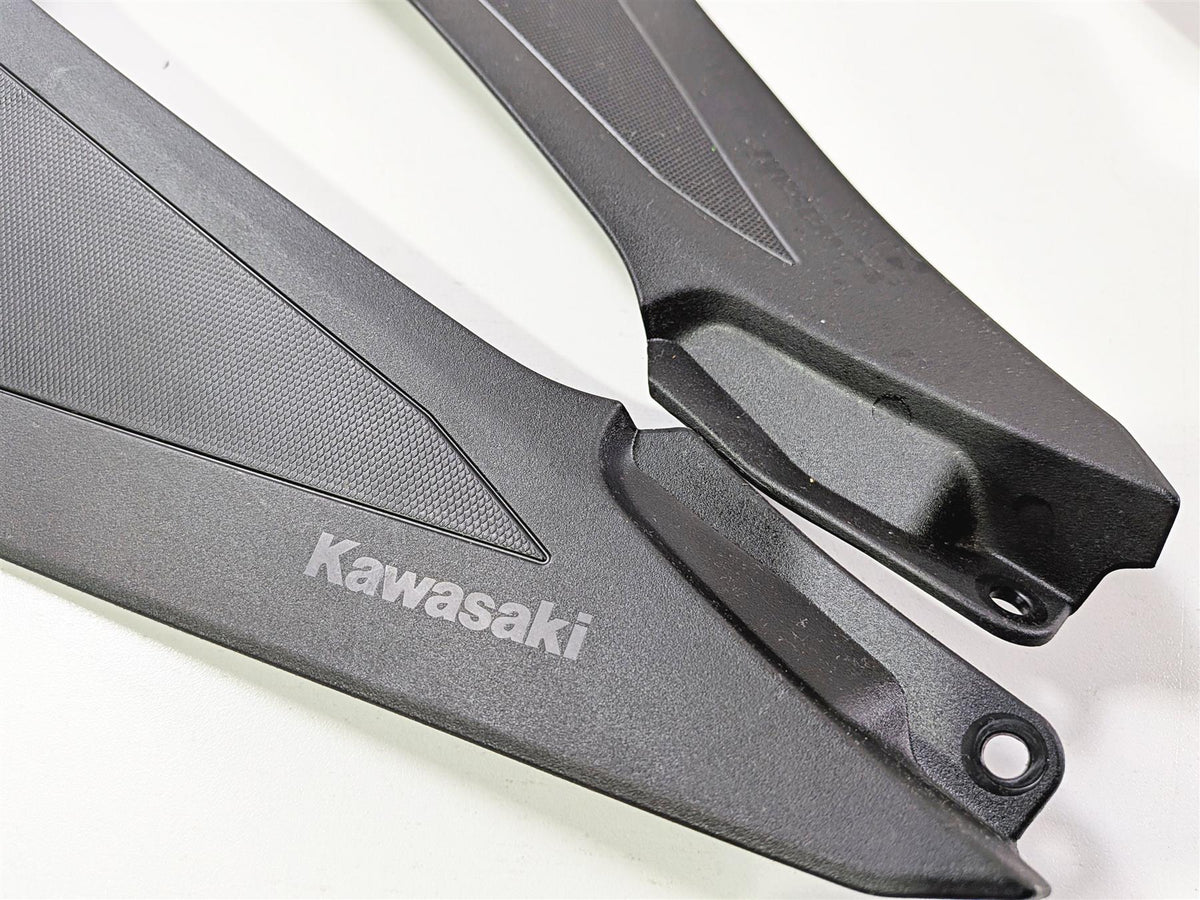 2024 Kawasaki EX500 Ninja 40th An. Tail & Side Cover Cockpit Fairing 36043-0001 {{ shop.shopifyCountryName }} - Mototech271