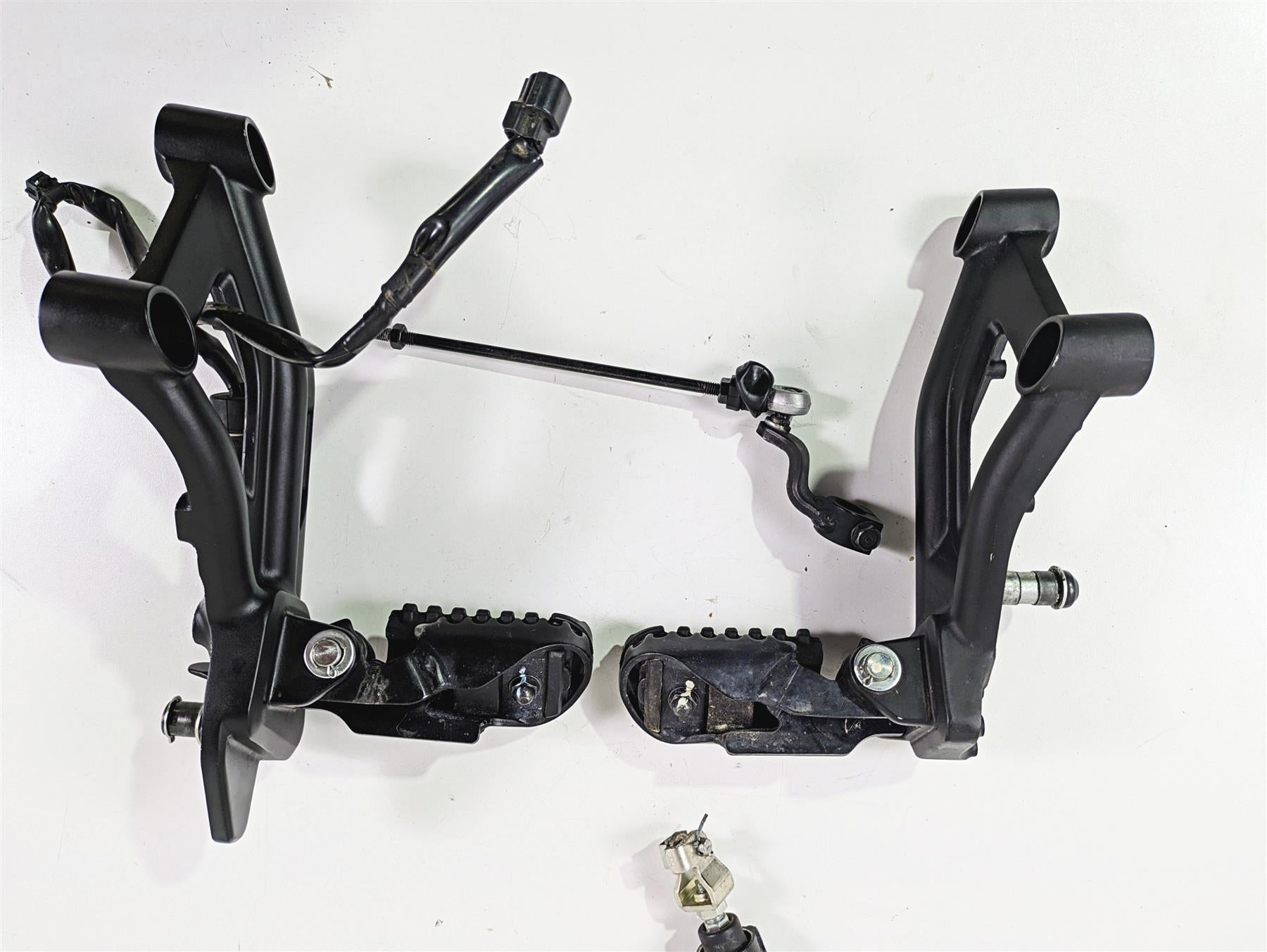 2021 Honda CMX500 Rebel Left Right Foot Peg Rest Set 50600-K87-A00 50700-K87-A00 {{ shop.shopifyCountryName }} - Mototech271