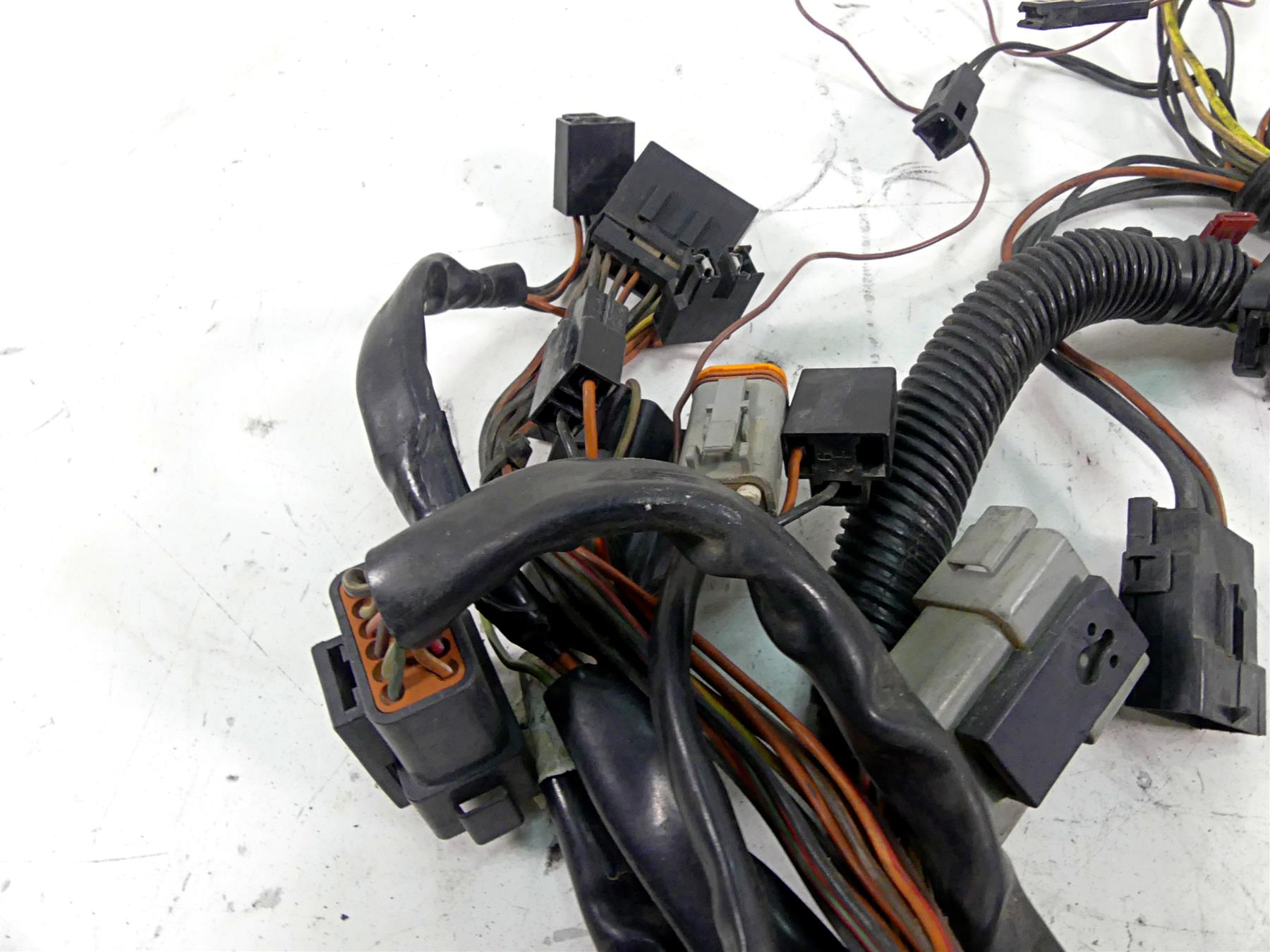 2002 Harley Touring FLHTC Electra Glide Front Wiring Harness -For Parts 70232-02 {{ shop.shopifyCountryName }} - Mototech271