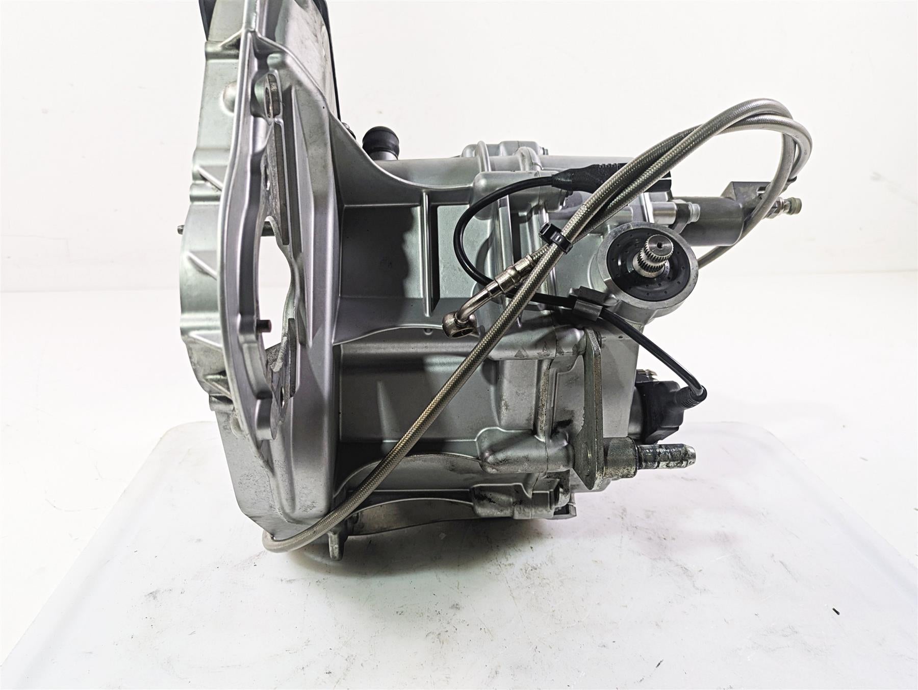 2010 BMW R1200GS K25 Transmission Gear Box & Cover 23007726516 23007721742 {{ shop.shopifyCountryName }} - Mototech271