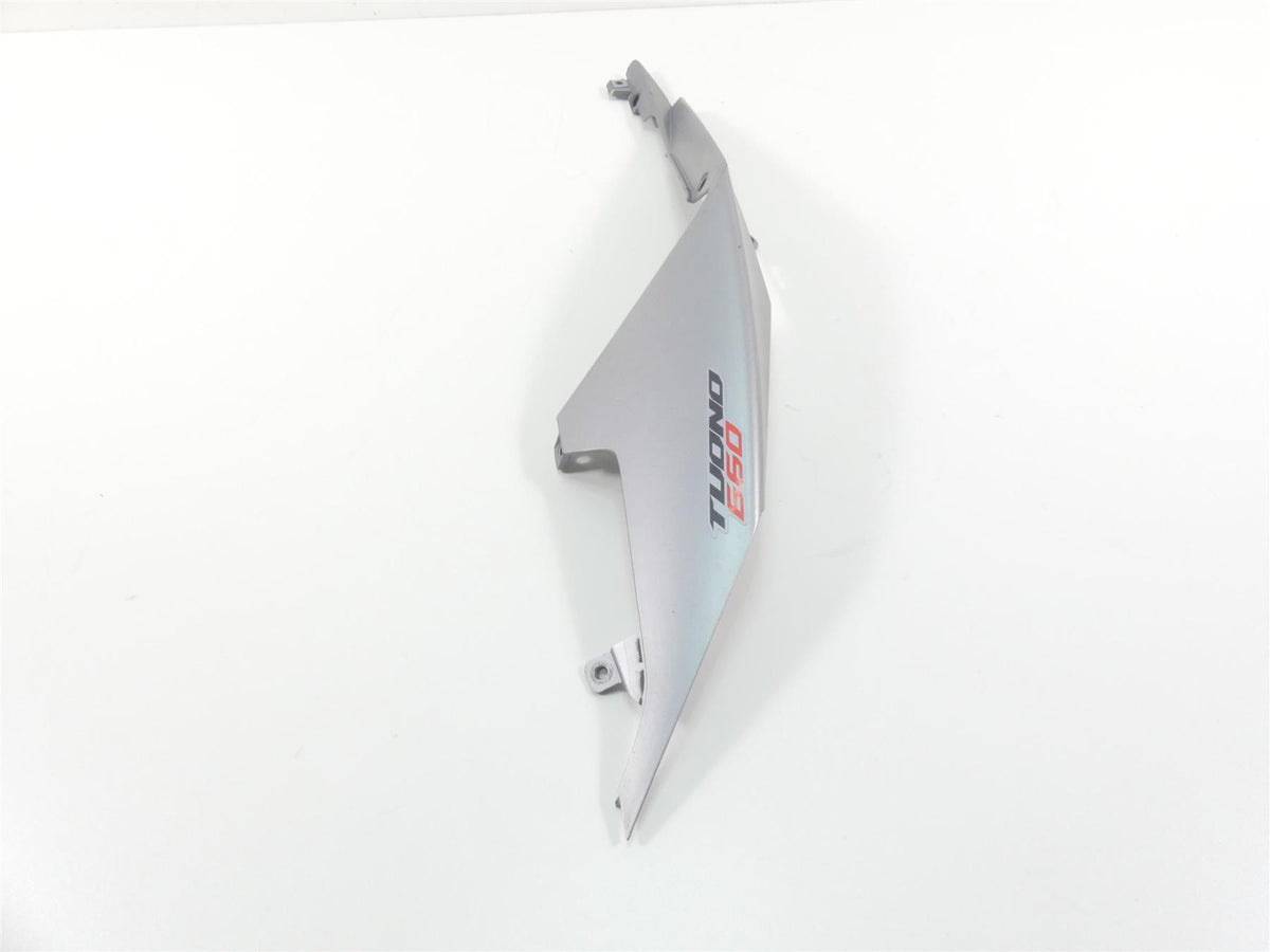 2021 Aprilia Tuono 660 Right Oem Trail Cover Fairing Cowl 2B006647 {{ shop.shopifyCountryName }} - Mototech271