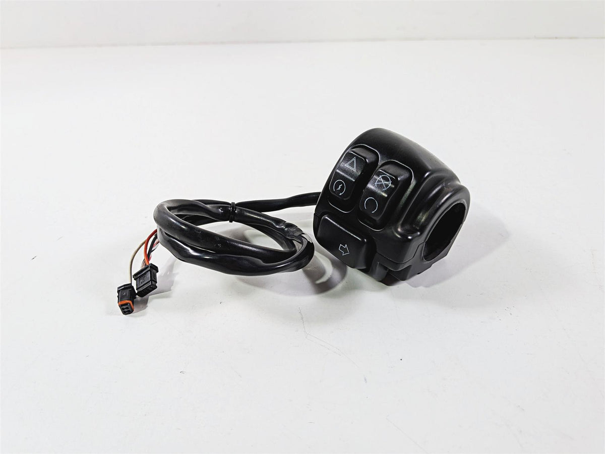 2022 Harley Softail FXLRST Low Rider Right Hand Control Switch -Read 71500462A {{ shop.shopifyCountryName }} - Mototech271