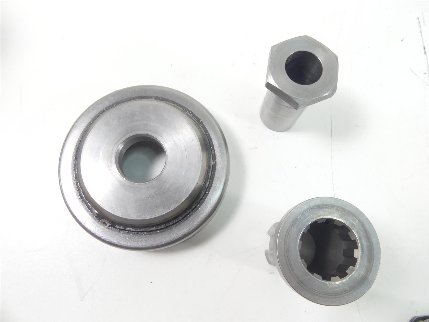 2000 Harley Dyna FXR4 CVO Super Glide Primary Drive Clutch Kit 37707-98A {{ shop.shopifyCountryName }} - Mototech271