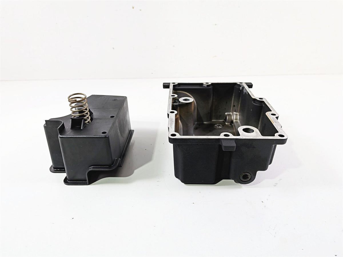 2007 Harley Dyna FXDB Street Bob Transmission Oil Pan & Baffle Set 26071-02 {{ shop.shopifyCountryName }} - Mototech271