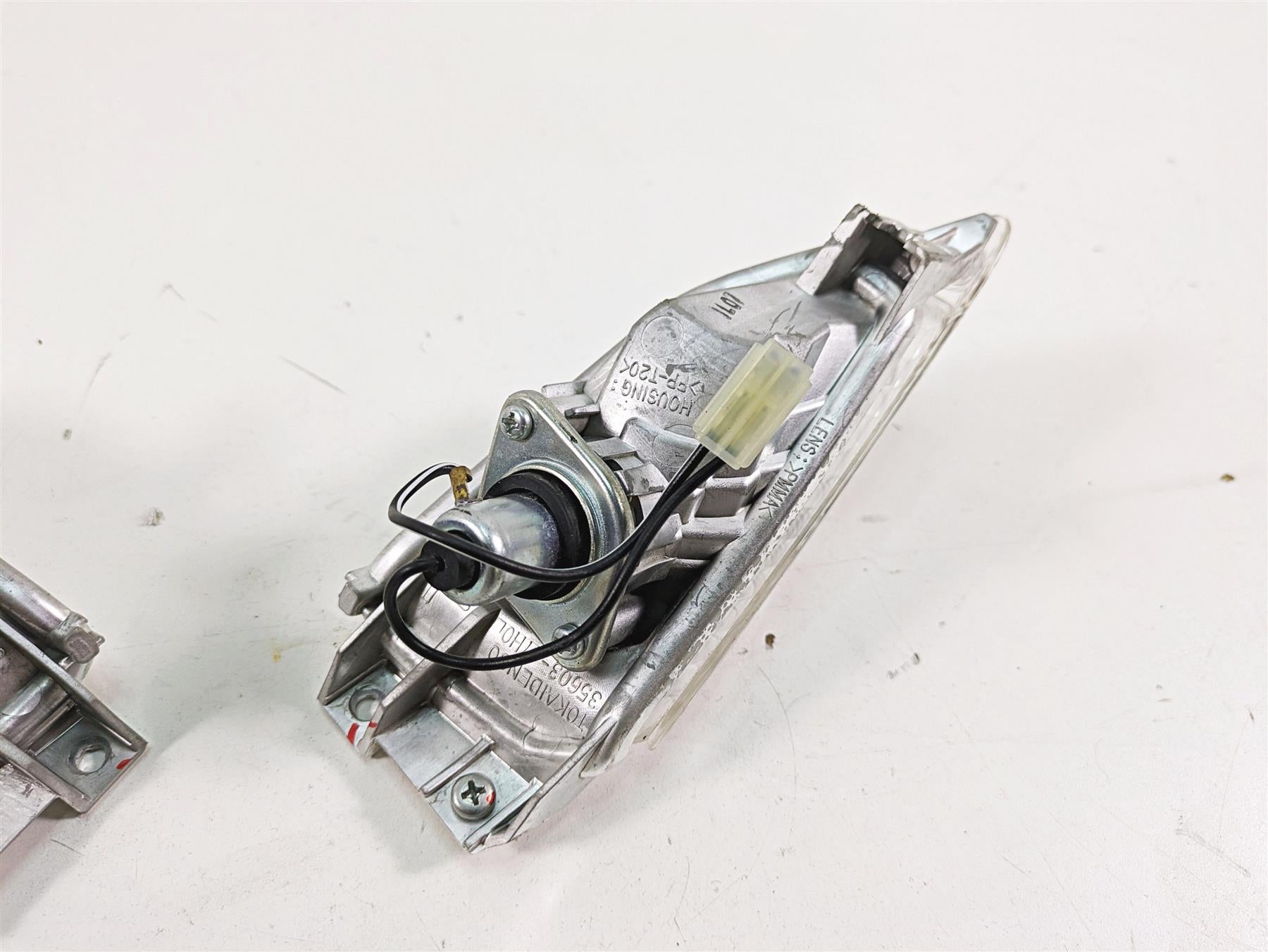 2022 Suzuki GSXR 750 Rear Blinker Turn Signal Set 35603-47H0 35603-47H0 {{ shop.shopifyCountryName }} - Mototech271