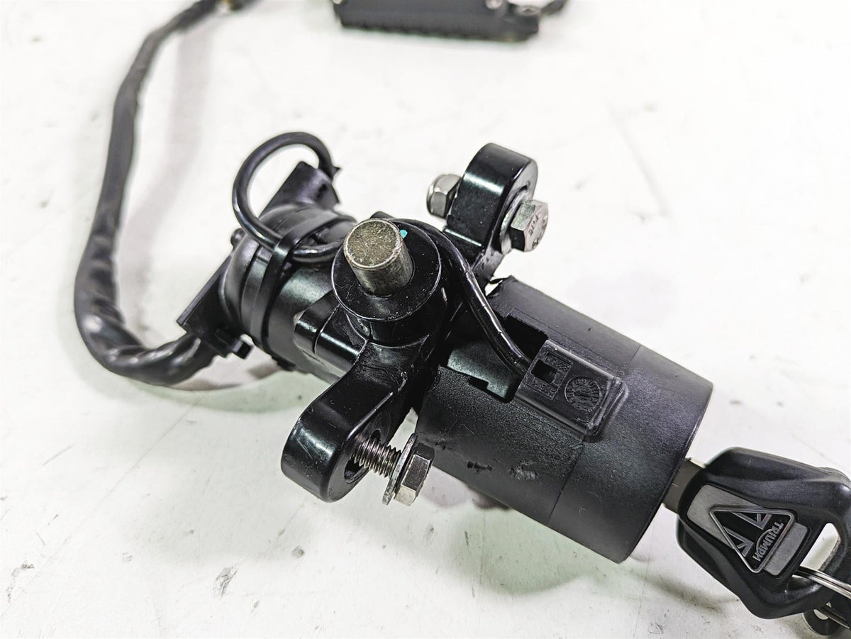 2020 Triumph Street Scrambler 900 Ignition Switch Key Lock Immobilizer T2509523 {{ shop.shopifyCountryName }} - Mototech271