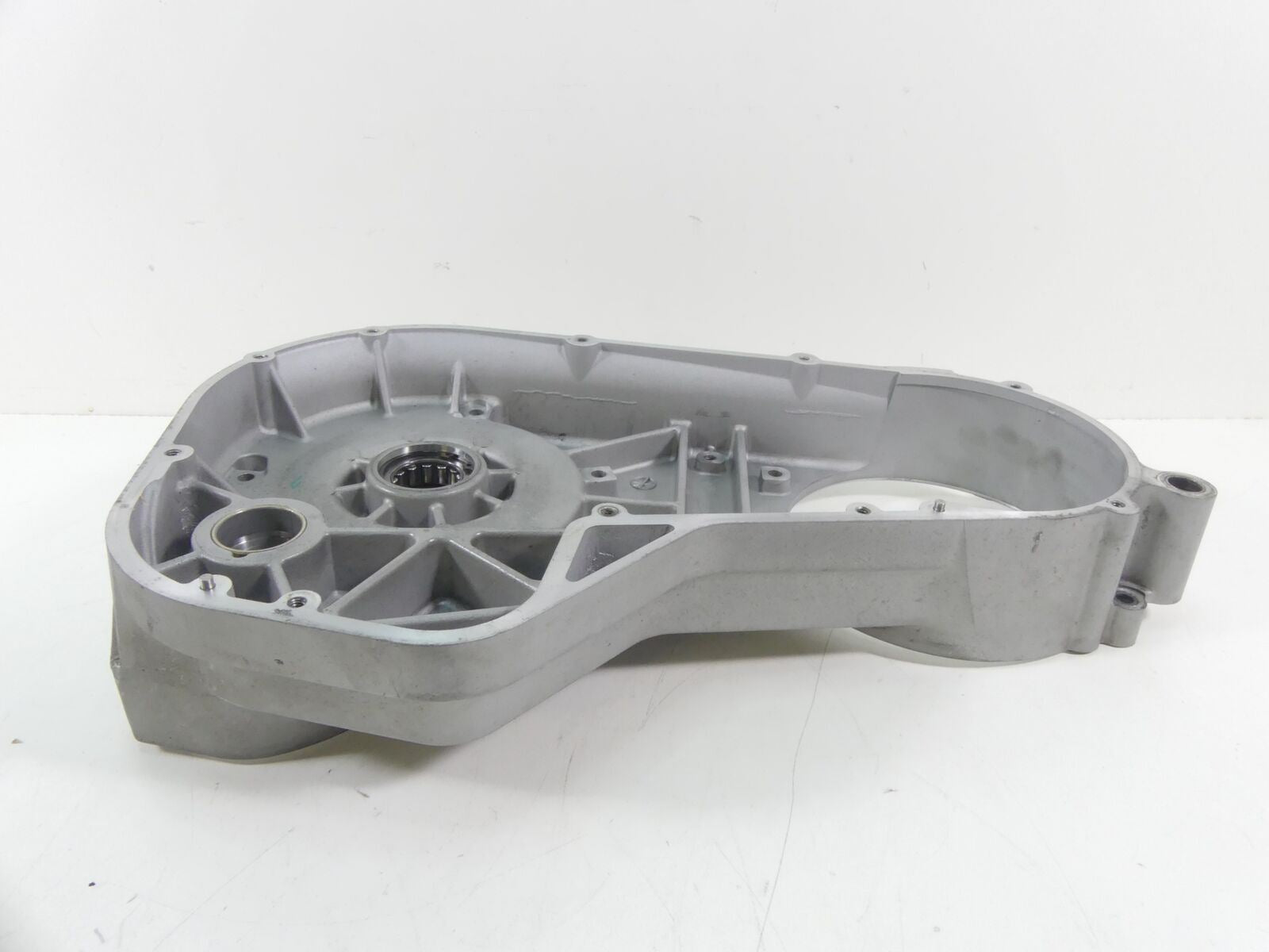 2006 Harley Touring FLHCU SE CVO Inner Primary Drive Clutch Cover 60677-01C {{ shop.shopifyCountryName }} - Mototech271
