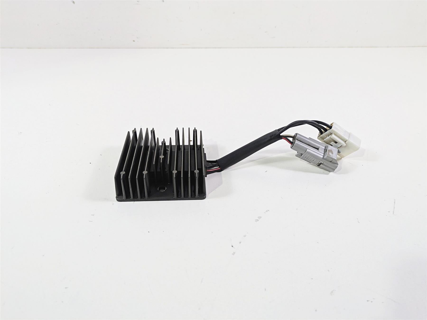 2019 Suzuki M109R VZR1800 Boulevard Rectifier Voltage Regulator 32800-10G30 {{ shop.shopifyCountryName }} - Mototech271