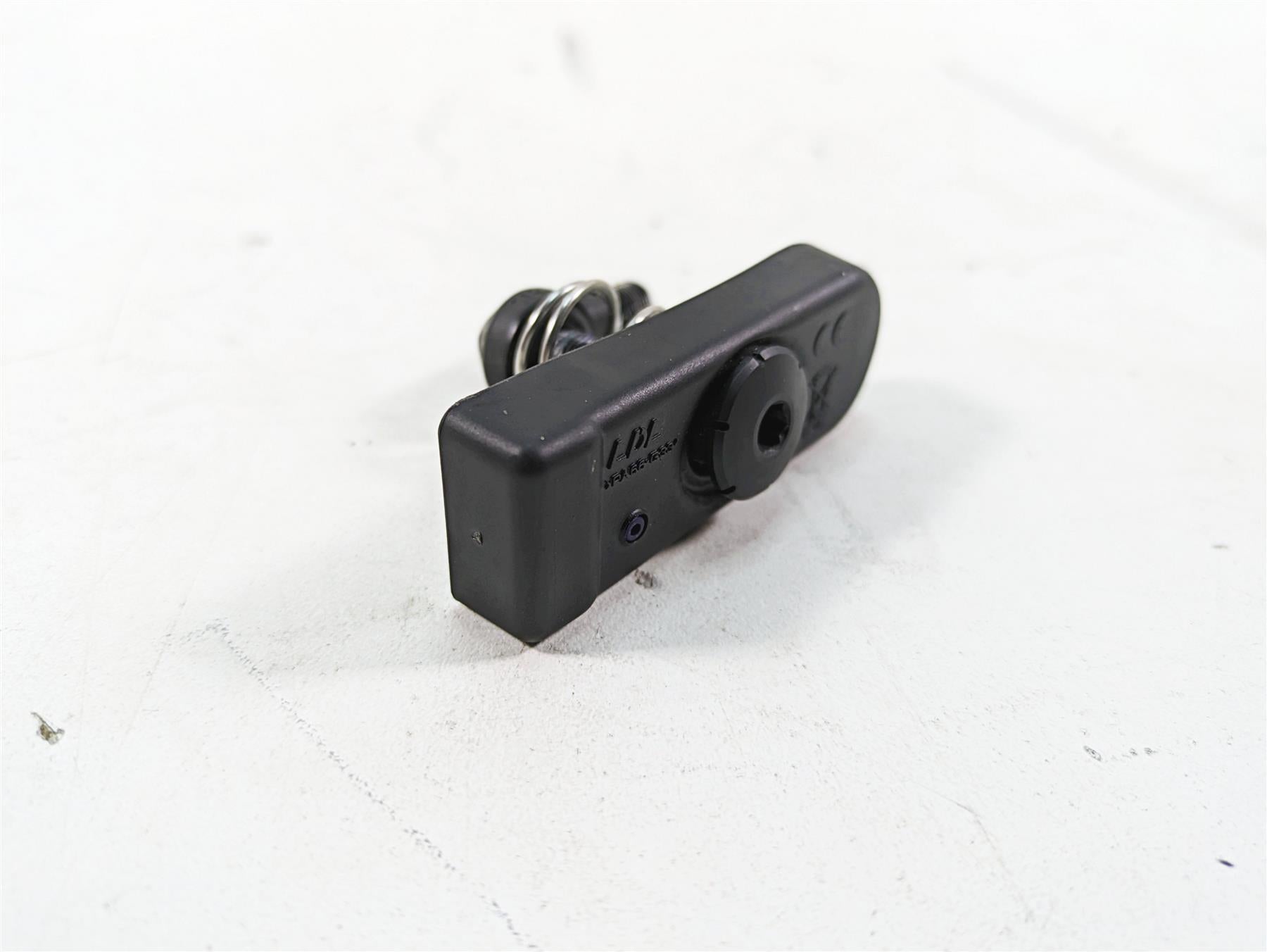 2018 Harley Touring FLHXSE CVO Street Glide TPS Tire Pressure Sensor 32700096 {{ shop.shopifyCountryName }} - Mototech271