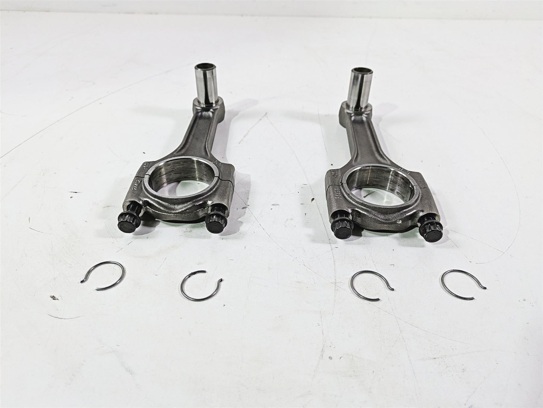 2010 Harley VRSCF Muscle Rod Piston Connecting Rod Set 24307-01K {{ shop.shopifyCountryName }} - Mototech271