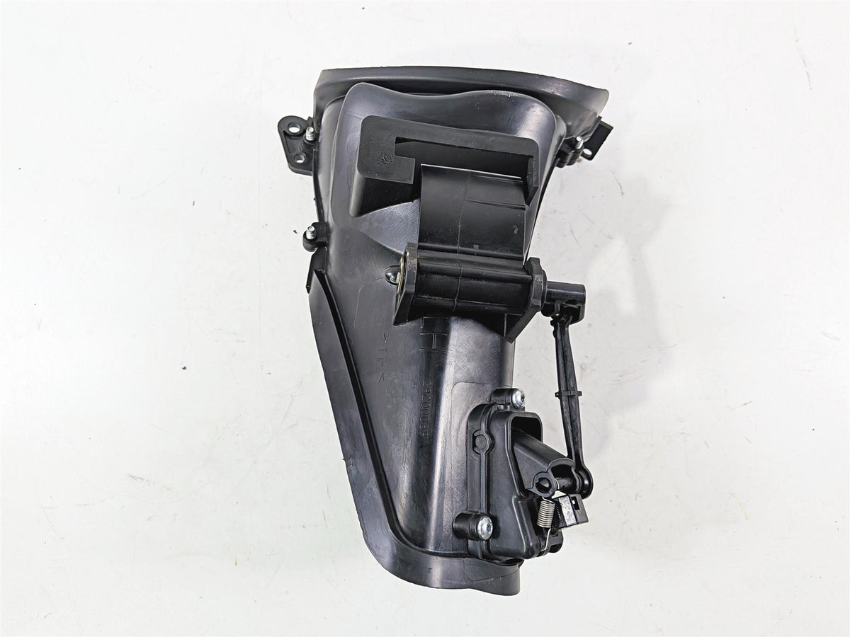 2015 Harley Touring FLTRUSE CVO Road Glide Left Air Duct Vent Ram Scoop 29200072-Mototech271