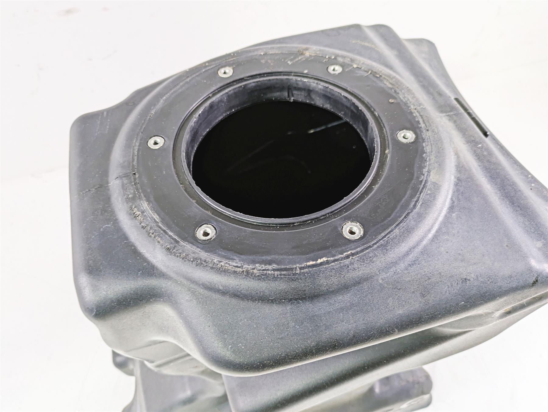 2013 Harley VRSCF Muscle Rod Plastic Fuel Gas Petrol Tank Reservoir 61328-07A {{ shop.shopifyCountryName }} - Mototech271