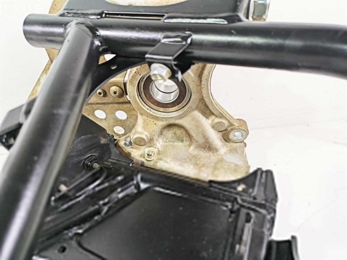 2022 Yamaha YXZ1000 R Right Rear Trailing Arm & Hub 2HC-F2107-50-00 2HC-F2107-51 {{ shop.shopifyCountryName }} - Mototech271