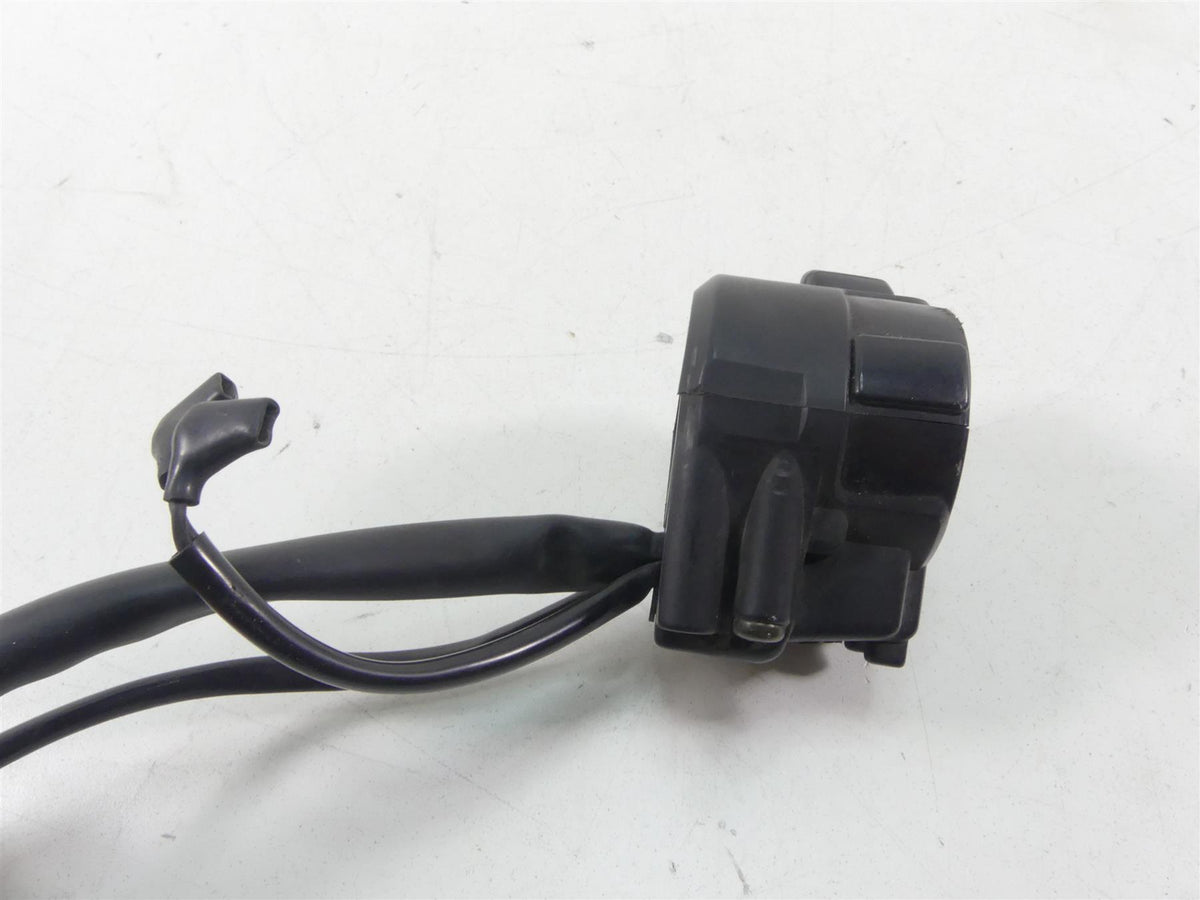 2004 Honda CBR1000RR SC57 Left Hand Horn Light Control Switch 35200-MEL-670 {{ shop.shopifyCountryName }} - Mototech271