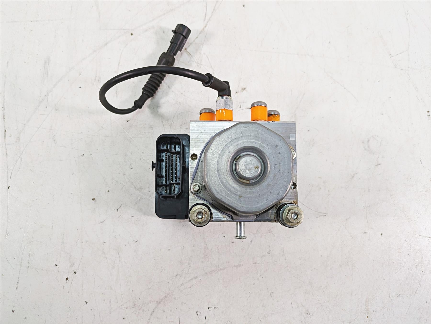 2020 KTM 1290 Super Adventure R Abs Brake Pump Module Unit 60742031144 {{ shop.shopifyCountryName }} - Mototech271