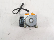 Load image into Gallery viewer, 2020 KTM 1290 Super Adventure R Abs Brake Pump Module Unit 60742031144 | Mototech271
