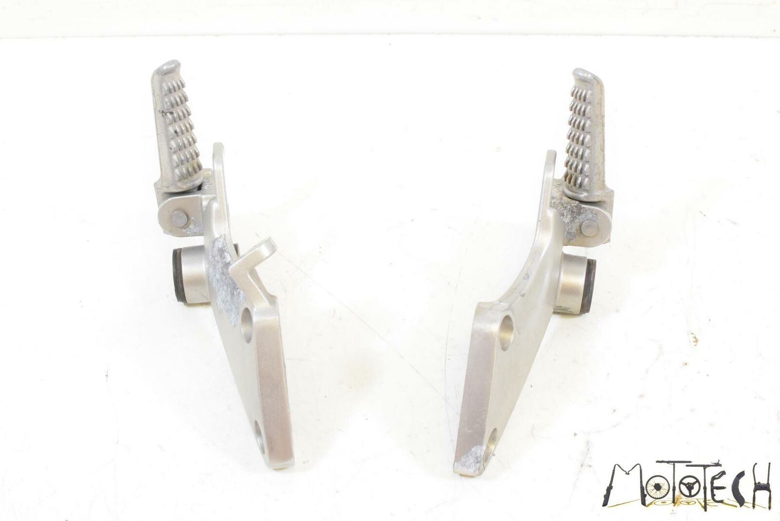 2005 Kawasaki ZZR1200 ZX1200 Rear Footpeg Peg Rest Set 35063-1219-458 {{ shop.shopifyCountryName }} - Mototech271