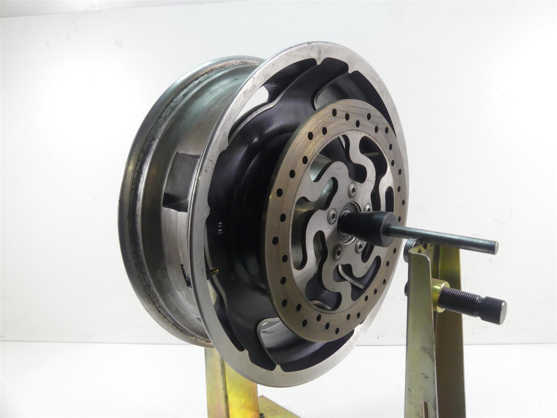 2013 Harley Touring FLTRX Road Glide Straight 16x5 Rear Wheel Rim 40900194 {{ shop.shopifyCountryName }} - Mototech271